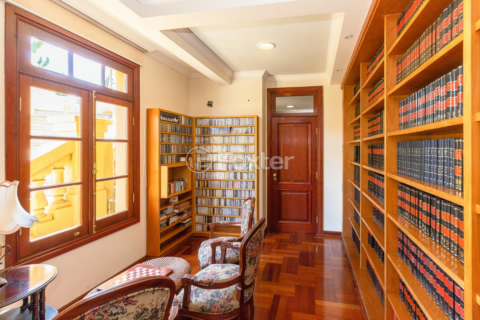 Image 38 - 918622