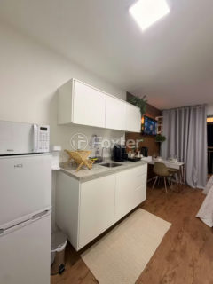 Image 1 - 918642