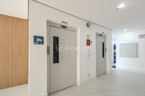 Image 29 - 918644