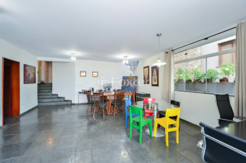 Image 36 - 918704