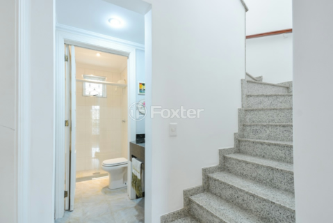 Image 35 - 918818