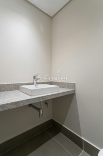 Image 31 - 918868