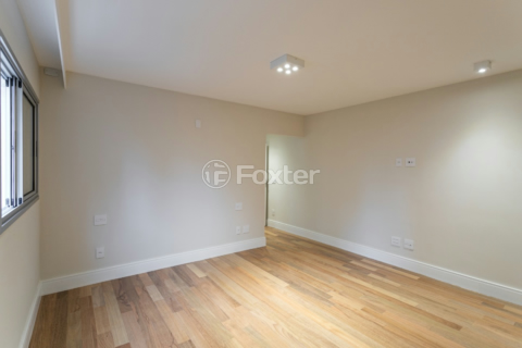 Image 40 - 918868