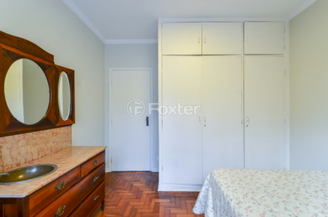 Image 21 - 918918