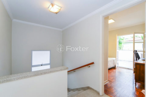 Image 32 - 918918