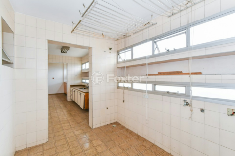 Image 29 - 919153