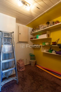 Image 34 - 919334
