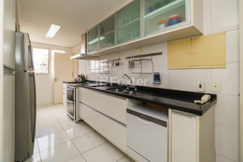 Image 39 - 919375