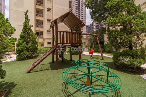 Image 76 - 919375