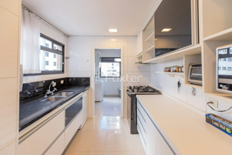 Image 31 - 920420