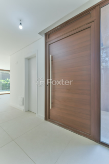 Image 31 - 920653