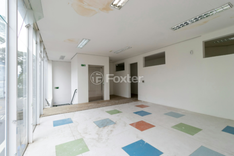 Image 31 - 921066