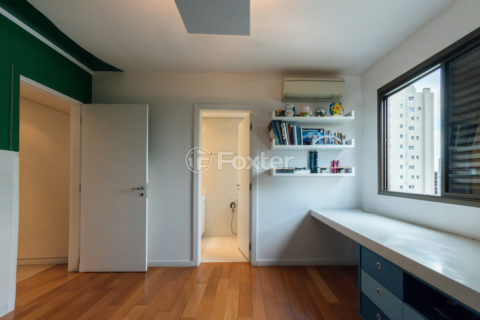 Image 33 - 921274