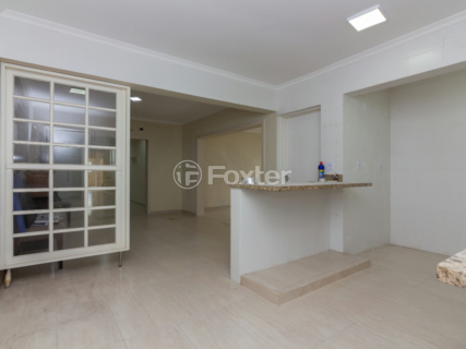 Image 3 - 921985