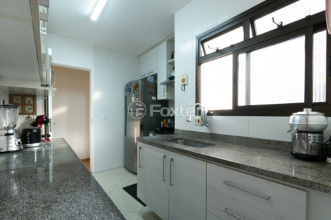 Image 30 - 922030