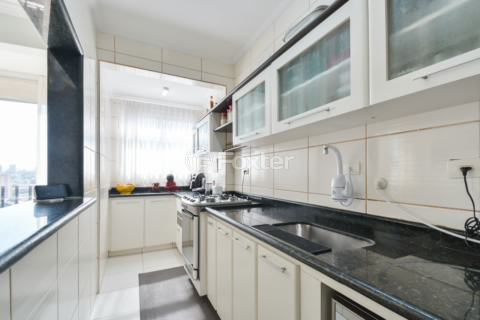Image 33 - 922037