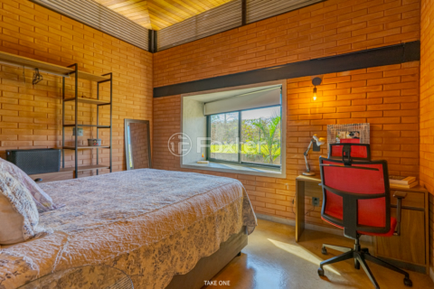 Image 23 - 922585