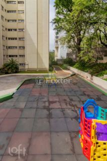 Image 76 - 923104