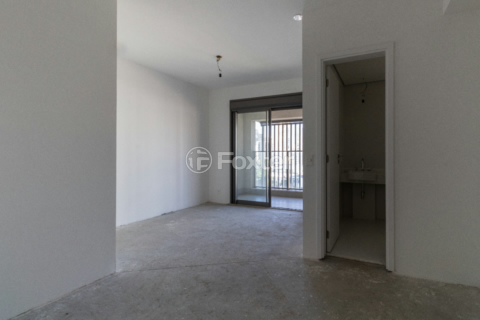 Image 32 - 923523