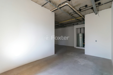 Image 33 - 923700