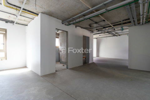 Image 29 - 923700