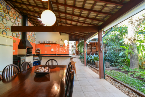 Image 32 - 923950