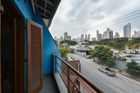 Image 38 - 923984