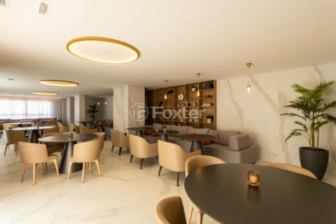 Image 26 - 924350