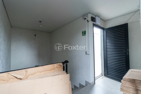 Image 38 - 925011