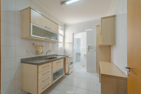 Image 21 - 925202