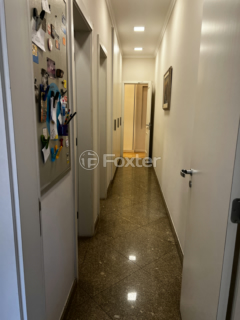 Image 41 - 925240
