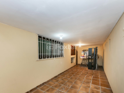 Image 42 - 925286