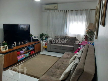 Image 35 - 925629