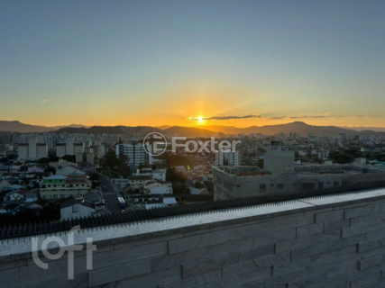 Image 24 - 925660