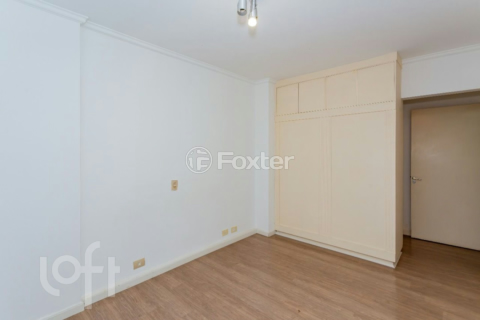 Image 31 - 925746