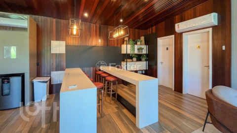 Image 34 - 925897