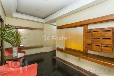 Image 41 - 926002