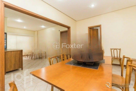 Image 36 - 926002