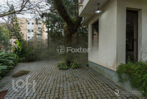 Image 50 - 926002
