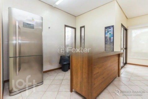 Image 34 - 926002