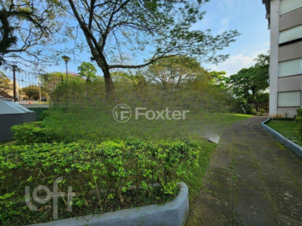 Image 28 - 926083