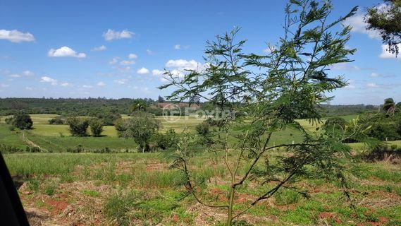 Image 6 - 926125