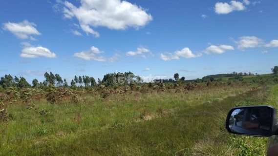 Image 13 - 926125