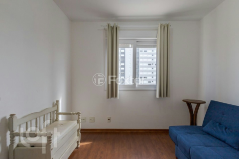 Image 7 - 926468