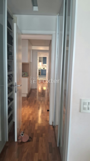 Image 27 - 926530