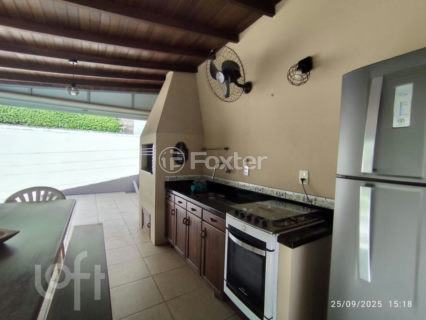 Image 33 - 926741