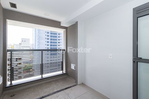 Image 41 - 926773