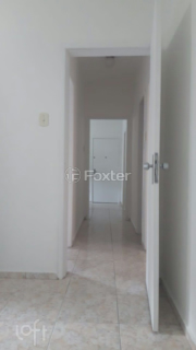 Image 21 - 926898