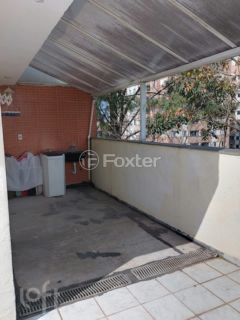 Image 21 - 927026