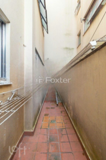 Image 37 - 927075
